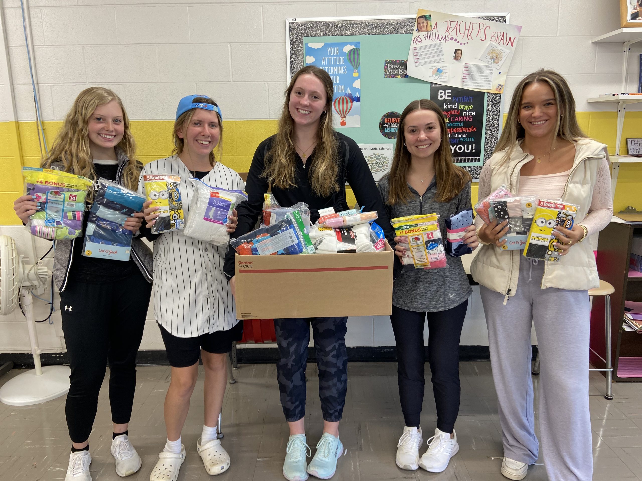AYM Students Collect Donations for Undy Sunday and Catholic Charities ...